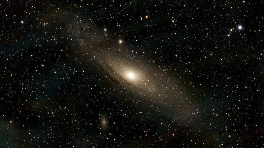  Andromeda galaxy, 56 min exposure
